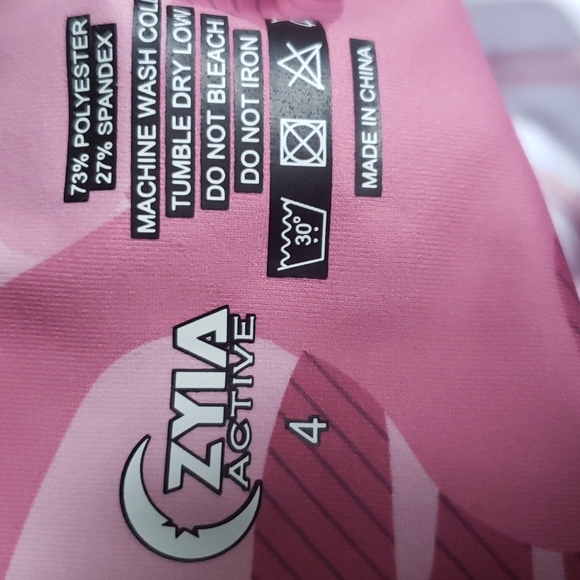 ZYIA Camo Capri Pants size 4 - Picture 4 of 4